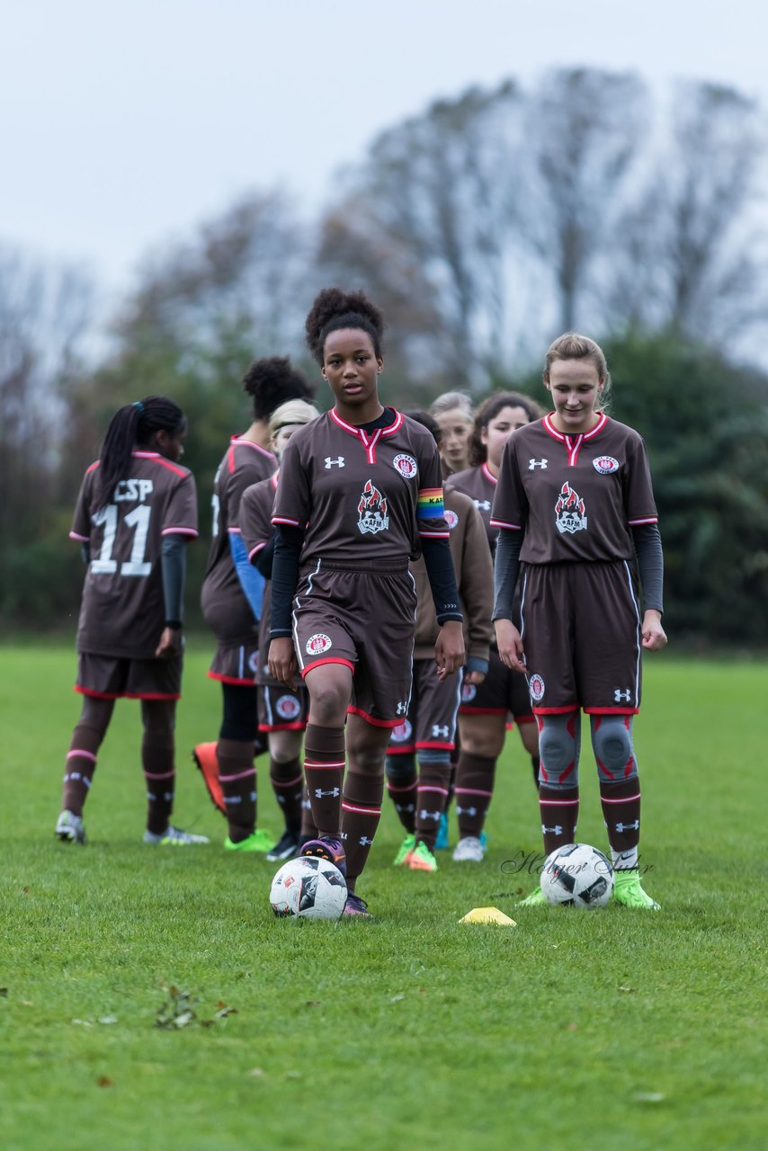 Bild 66 - C-Juniorinnen Halstenbek-Rellingen - St.Pauli : Ergebnis: 0:5